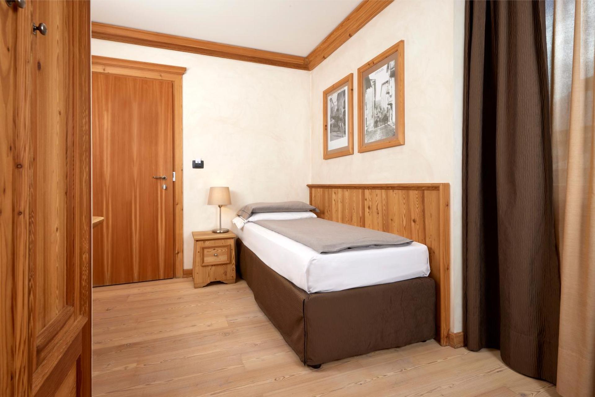 Hotel Rezia - Photo 55