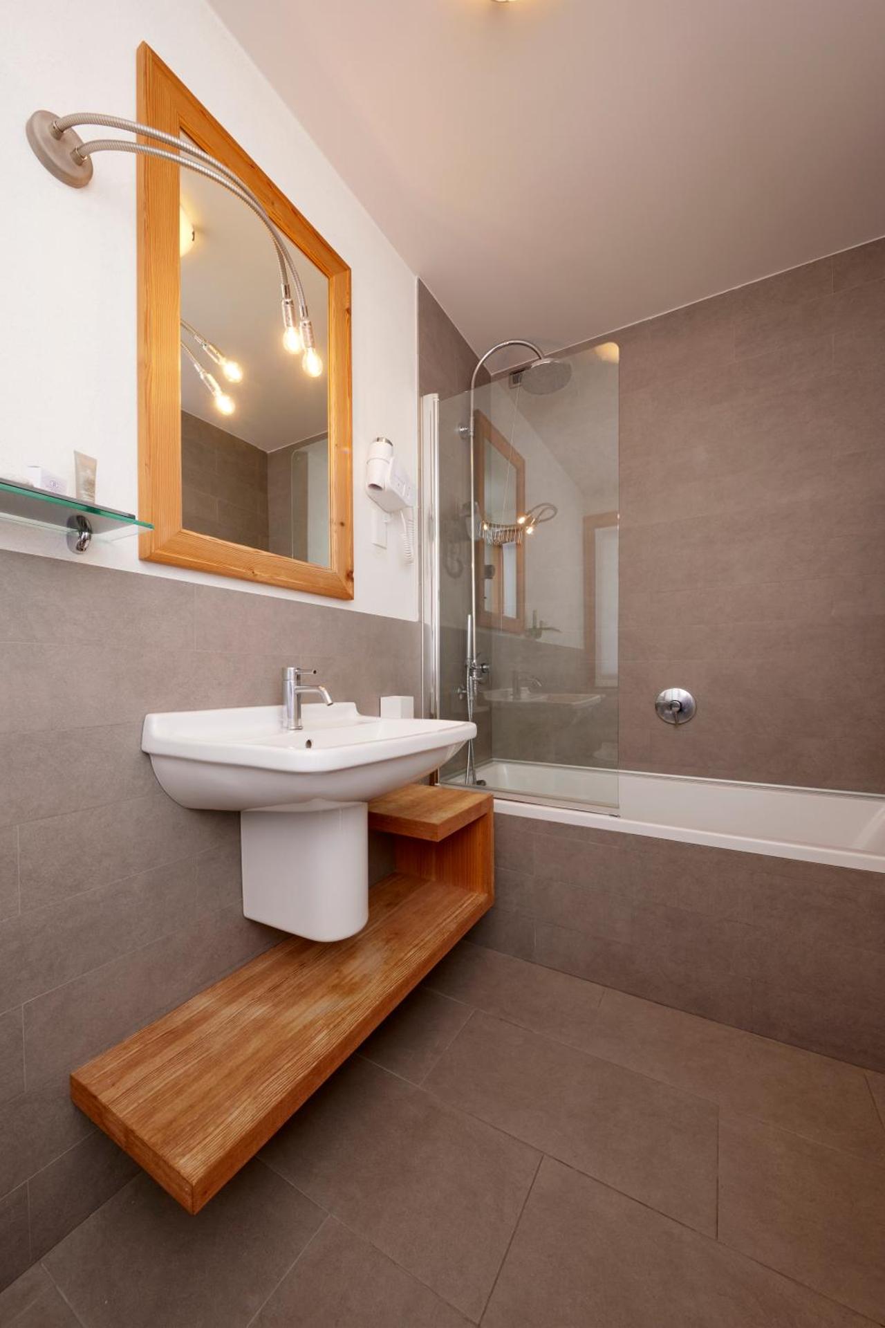 Hotel Rezia - Photo 18