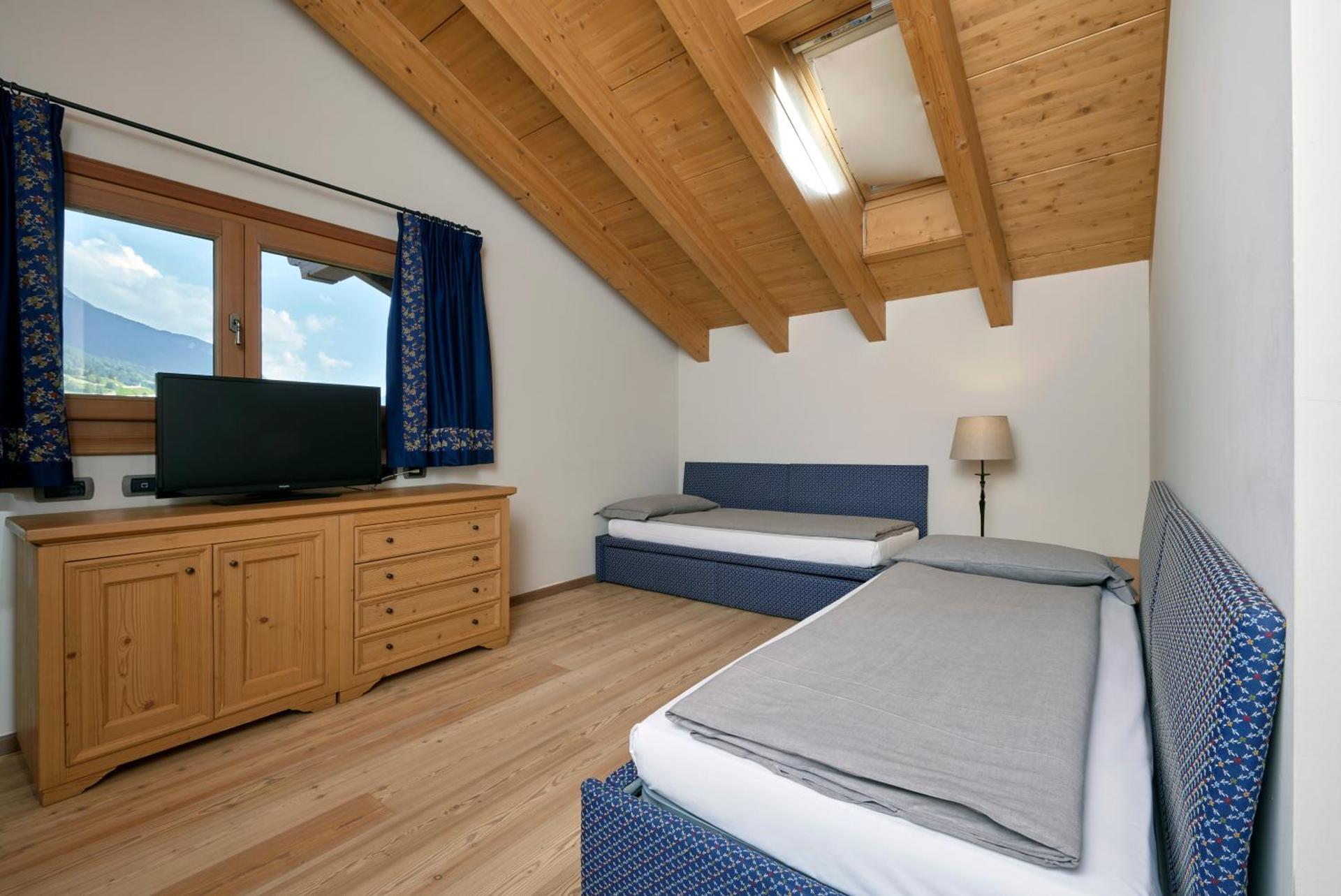 Hotel Rezia - Photo 63