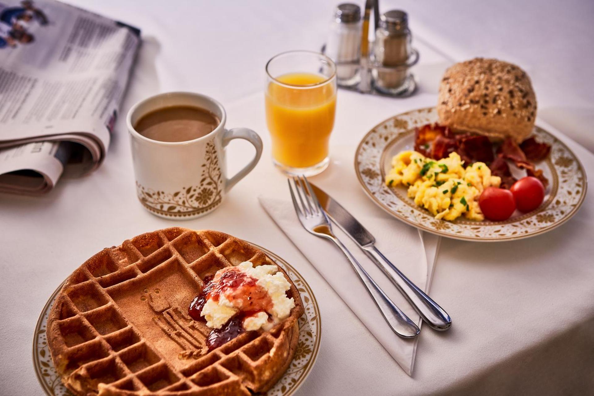 Hotel Royal - Photo 3