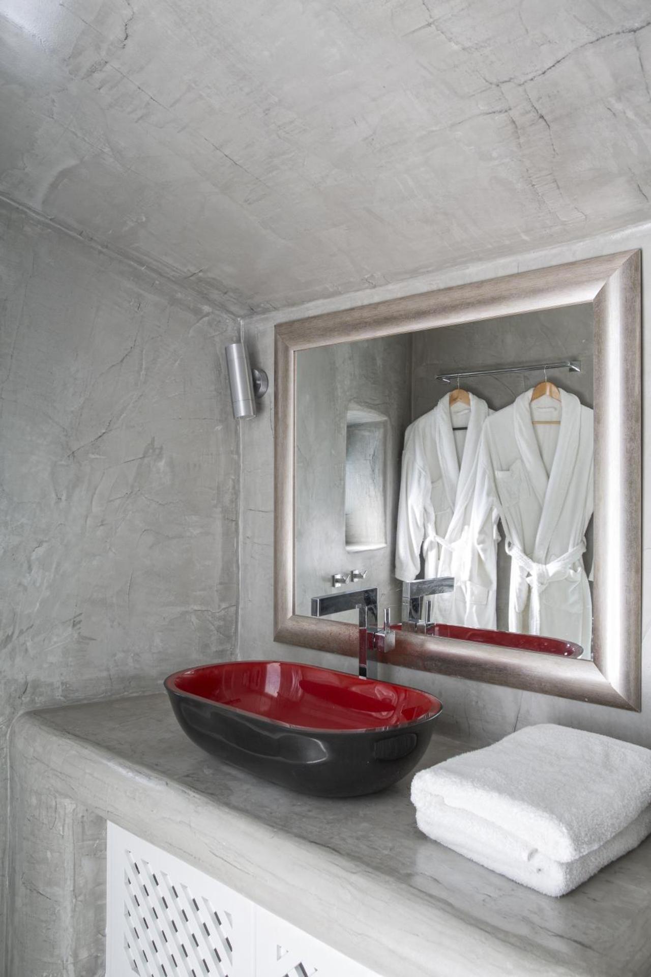 Pegasus Suites & Spa - Photo 40