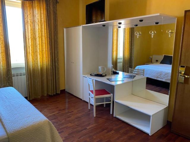 Hotel Altavilla - Photo 15