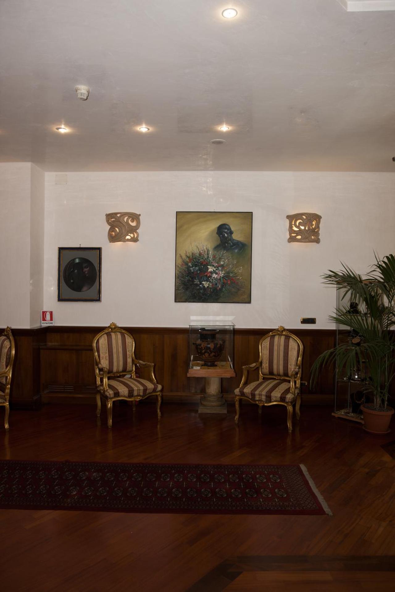 Hotel Altavilla - Photo 6