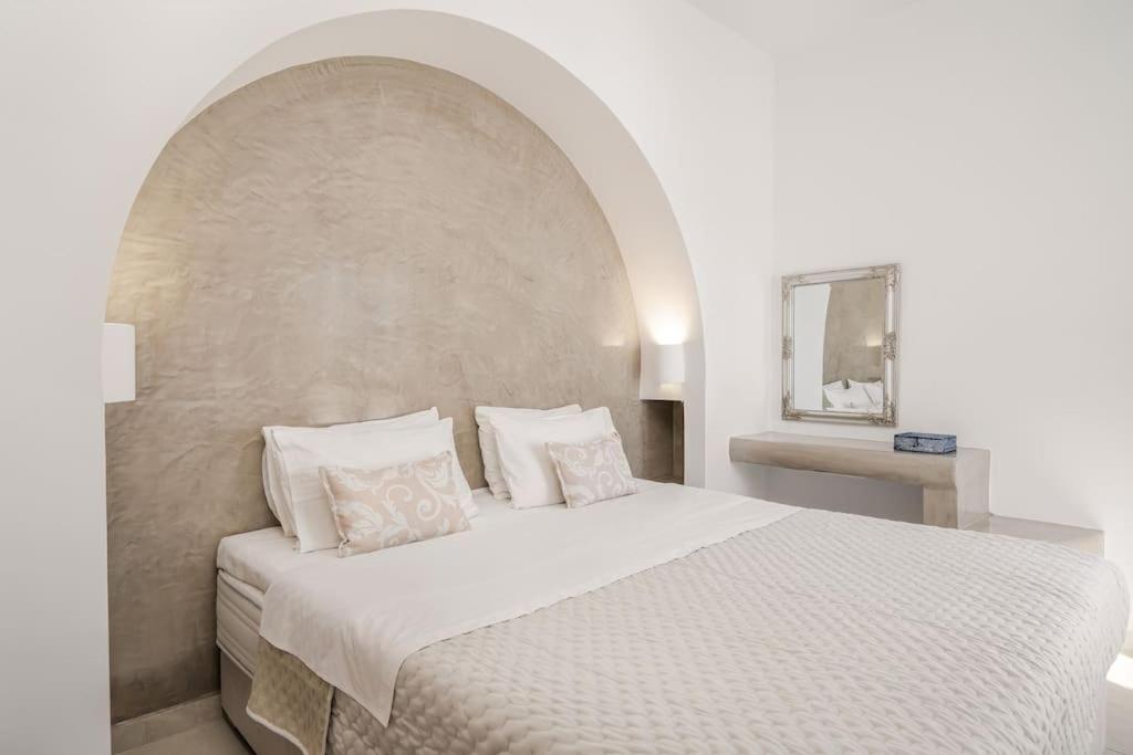 East Side Villa - Photo 8