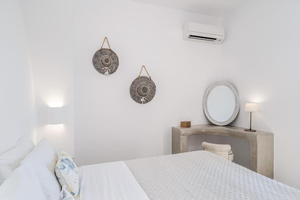 East Side Villa - Photo 5