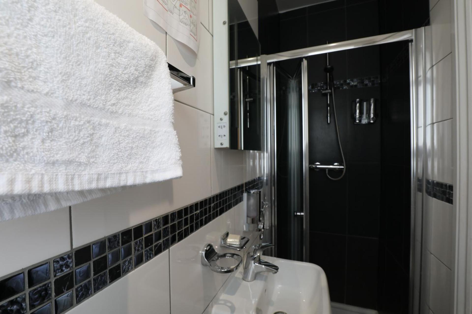 Anchor Guest House - Photo 85