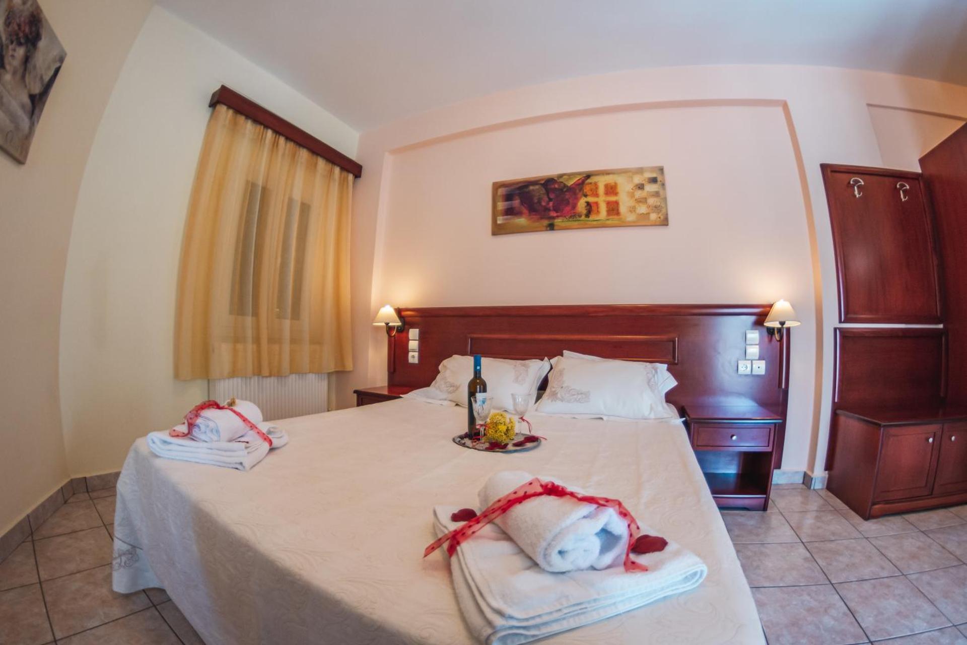 Venardos Hotel - Photo 25