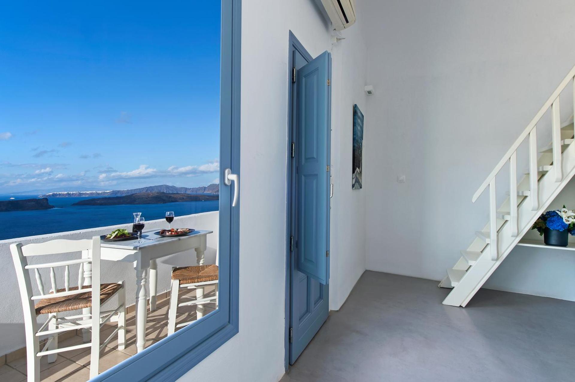 Apanemo Hotel & Suites - Photo 11