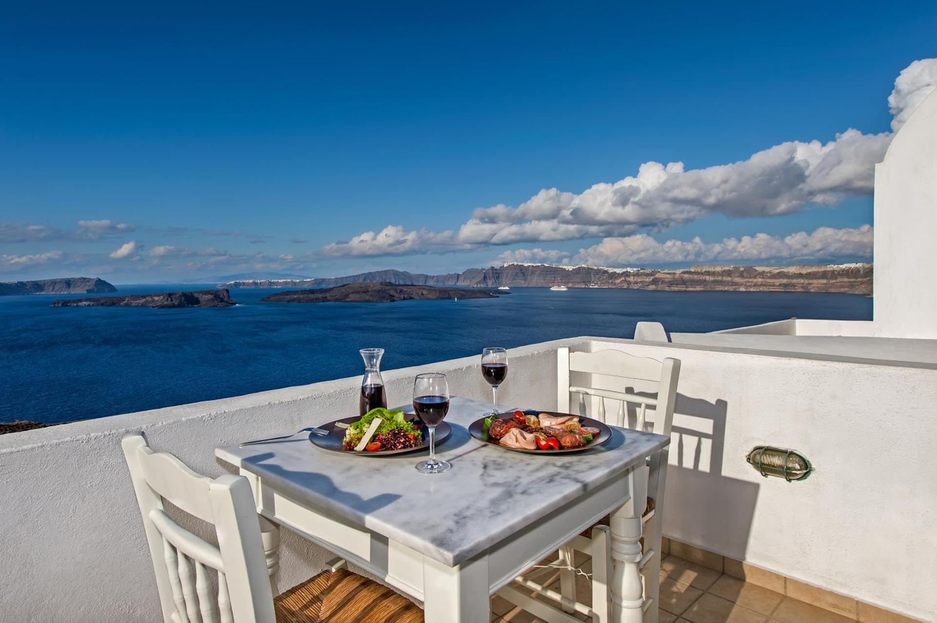 Apanemo Hotel & Suites - Photo 113