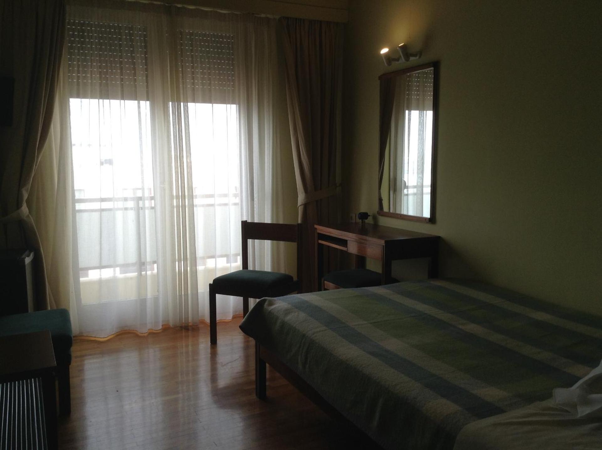 Hotel Alexandros - Photo 34