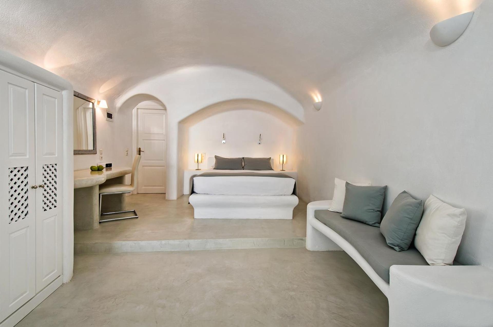 Pegasus Suites & Spa - Photo 22