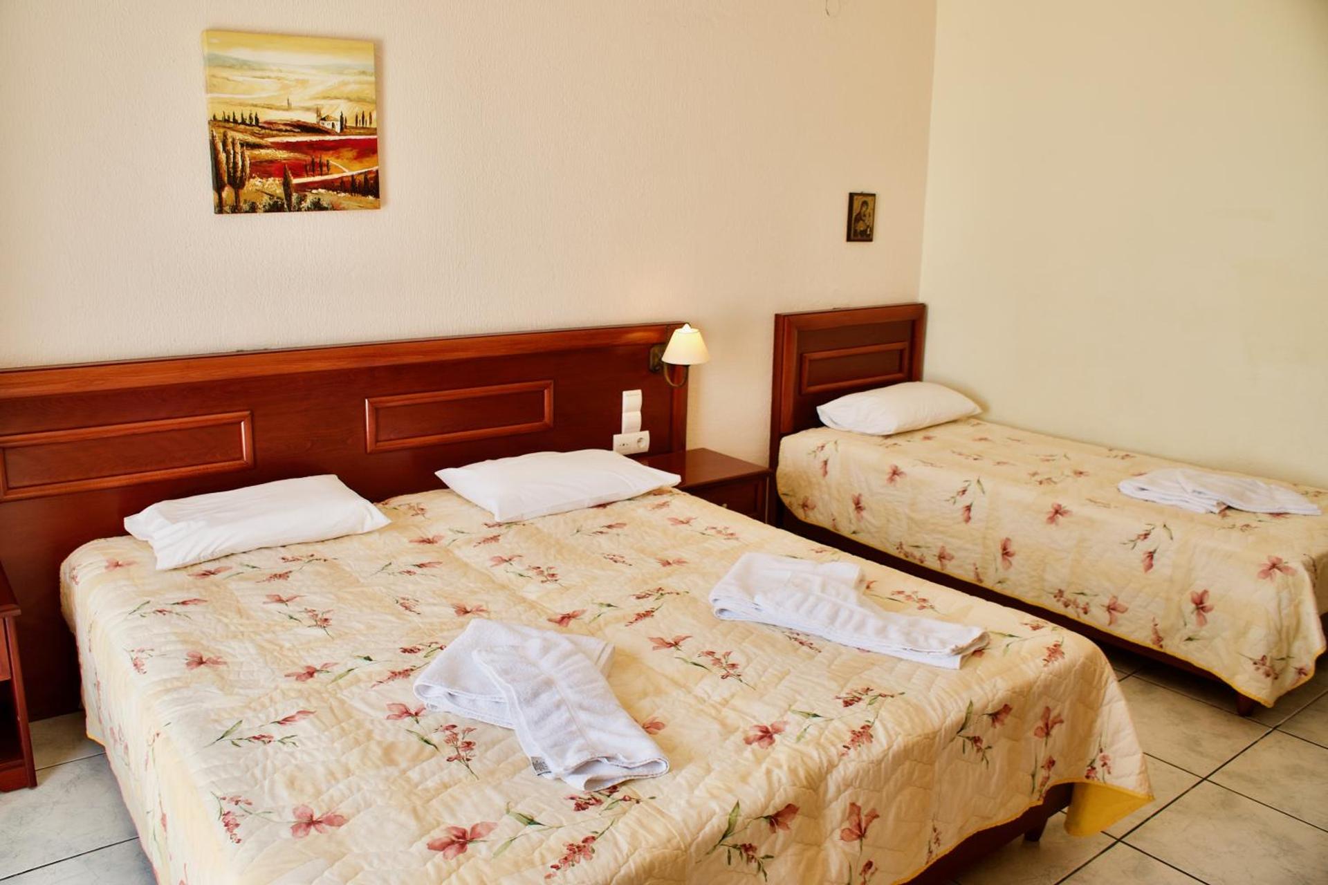 Venardos Hotel - Photo 46