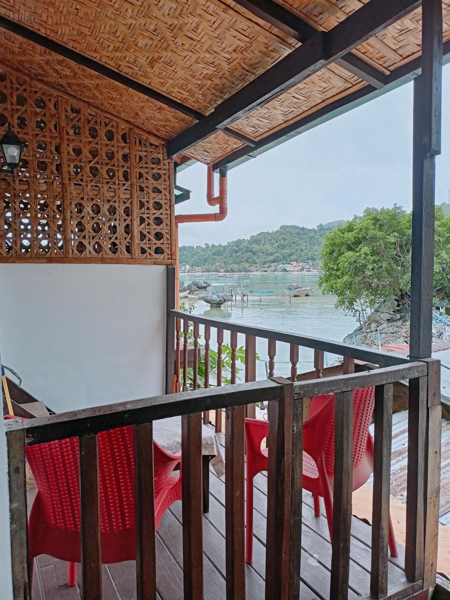 El Gordo's Seaside Adventure Lodge - Photo 5