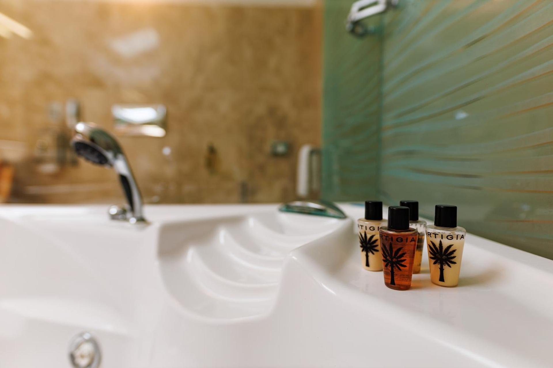 Alberi del Paradiso - Photo 106