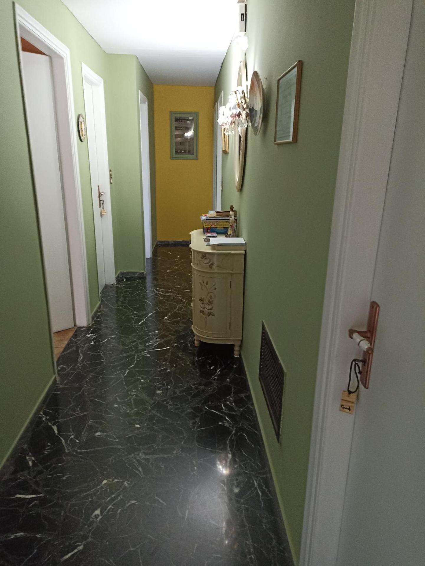 Three-Bedroom Villa - Photo 4