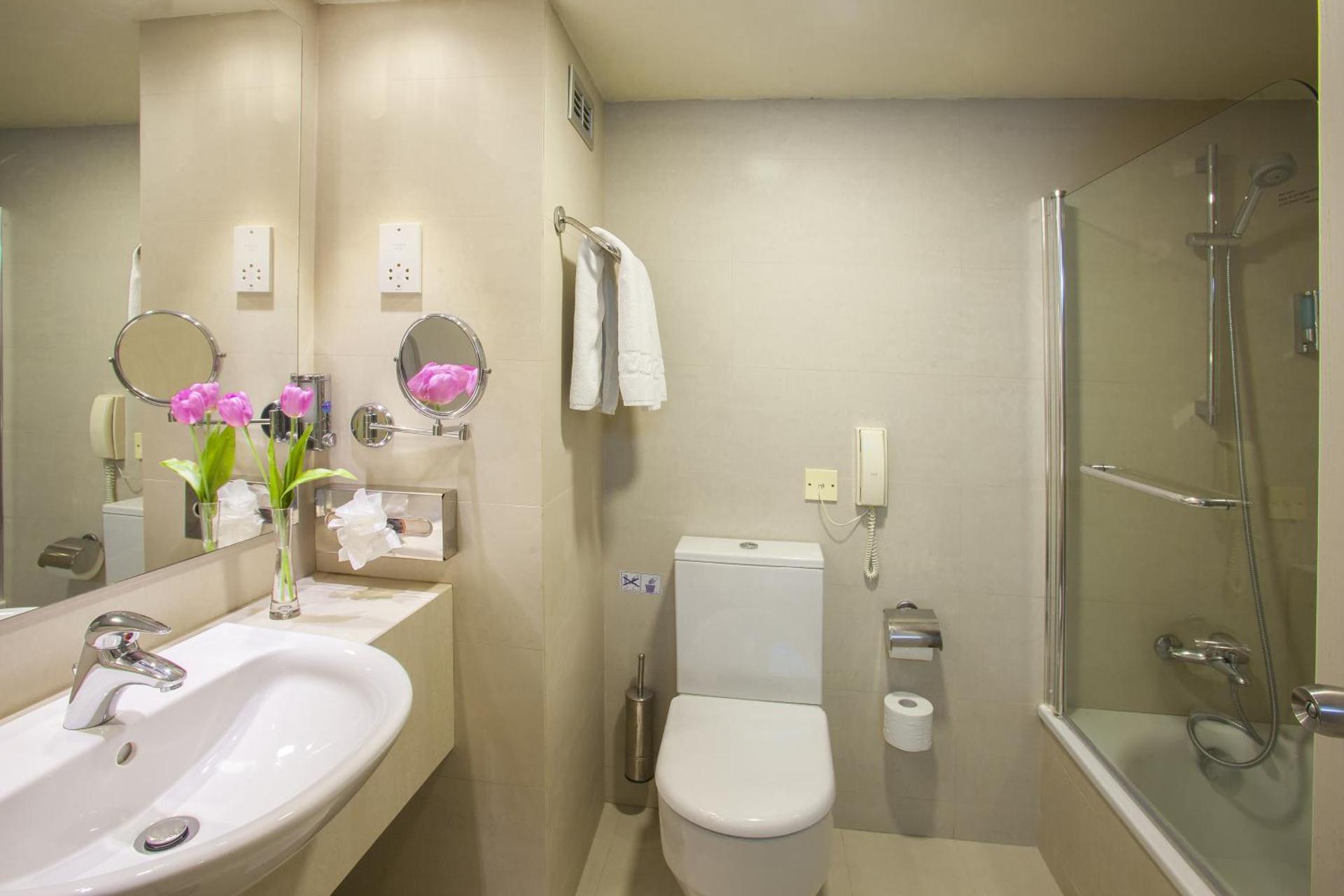 Louis Imperial Beach - Photo 10