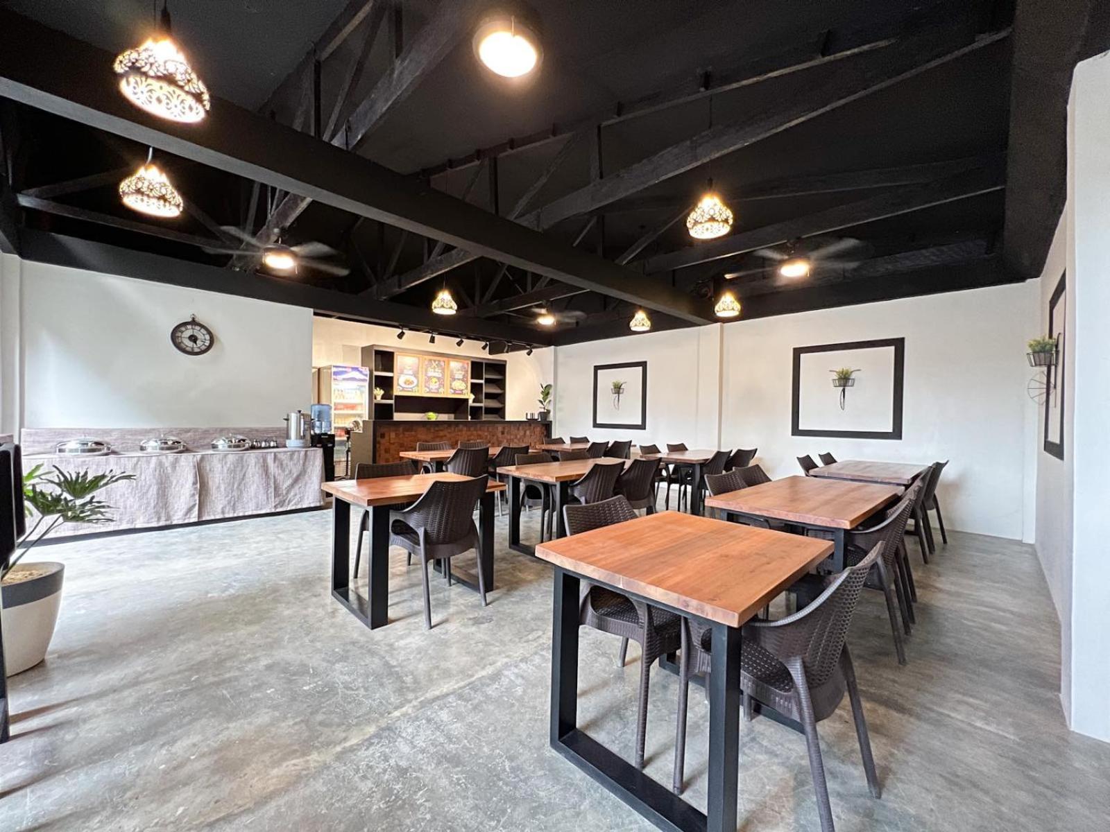 Bill Tourist Inn - Photo 40