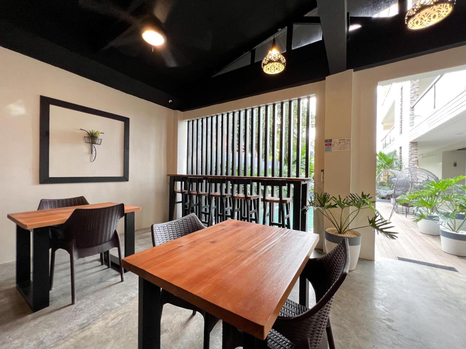 Bill Tourist Inn - Photo 43