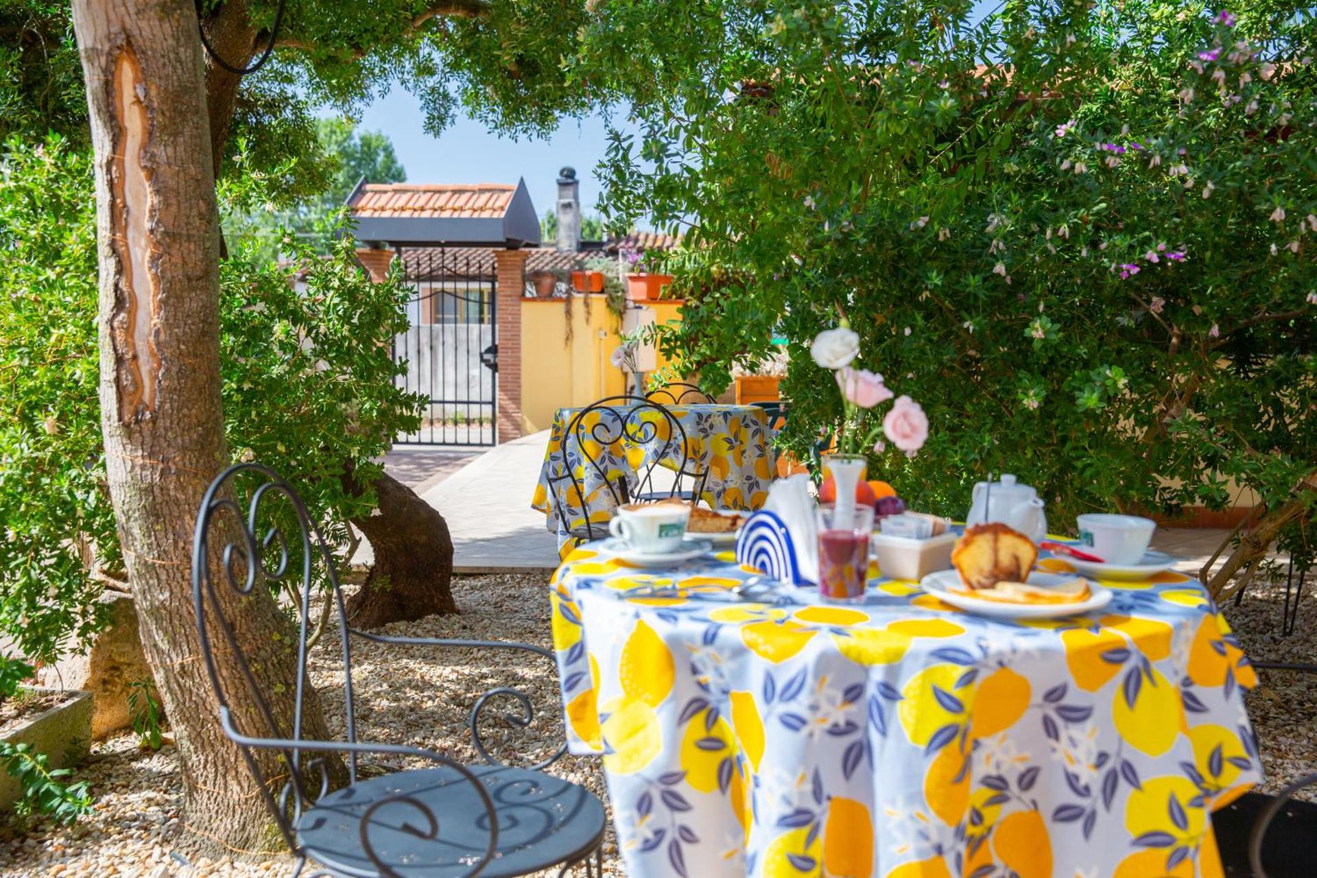 I Lecci Guesthouse - Photo 175