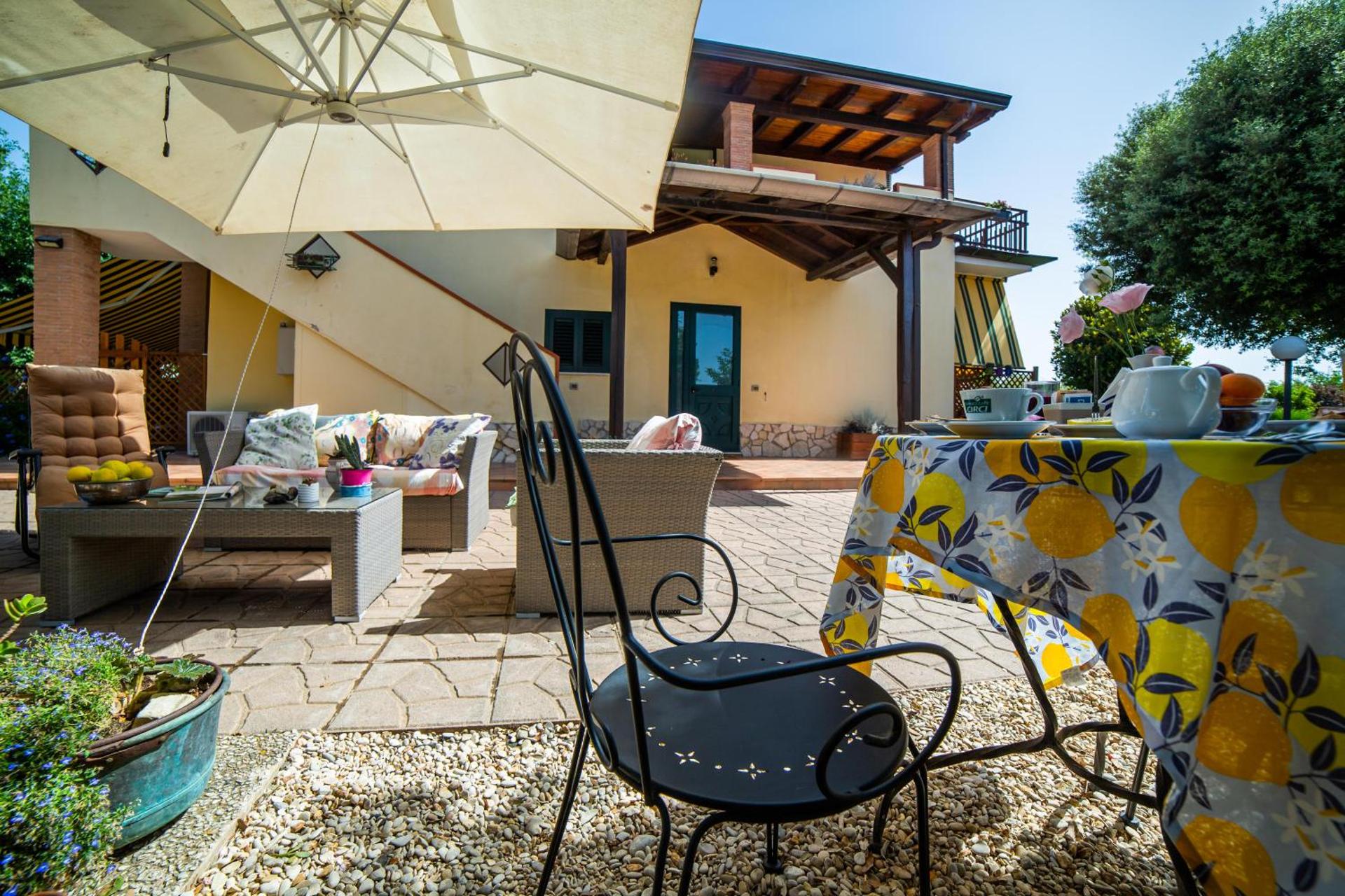 I Lecci Guesthouse - Photo 240