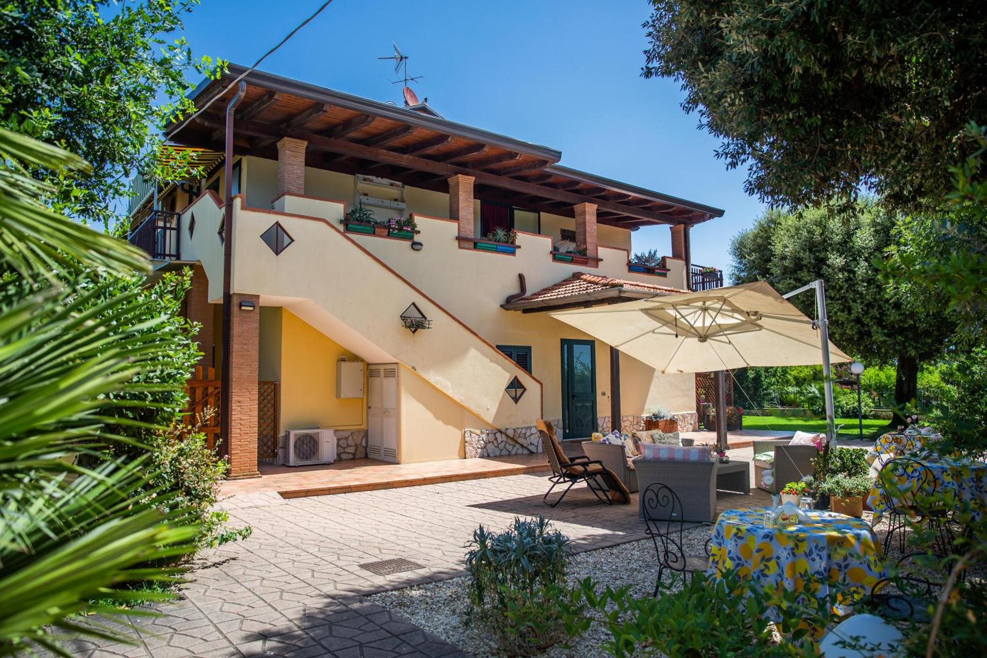 I Lecci Guesthouse - Photo 255