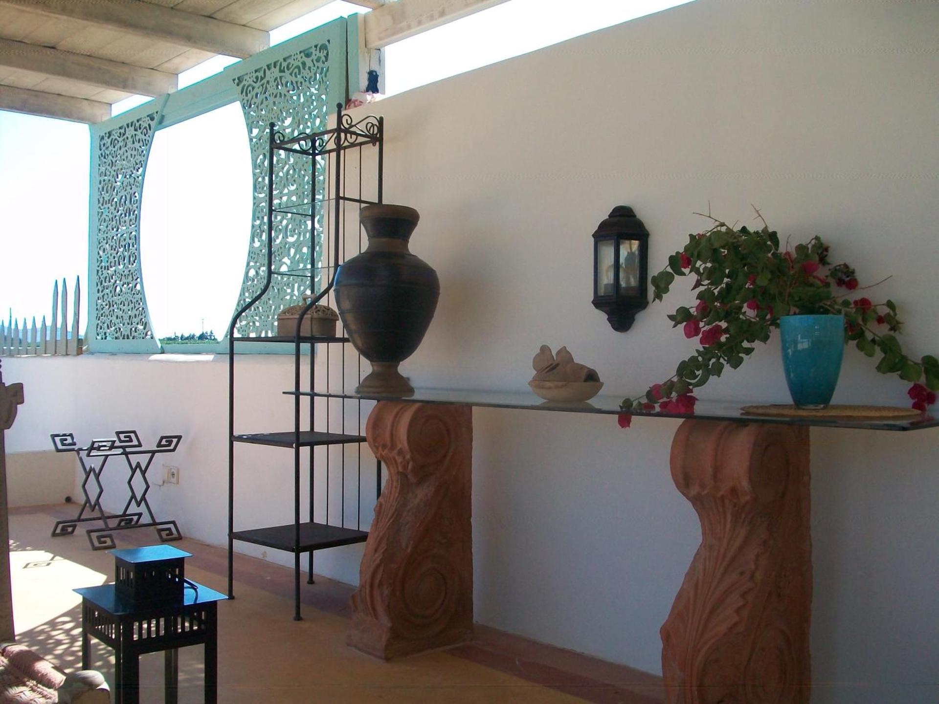 Villa Vravrona Tower & Suites - Photo 11