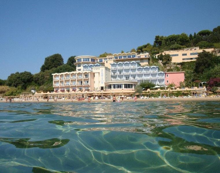 Summit Hotel - Photo 88