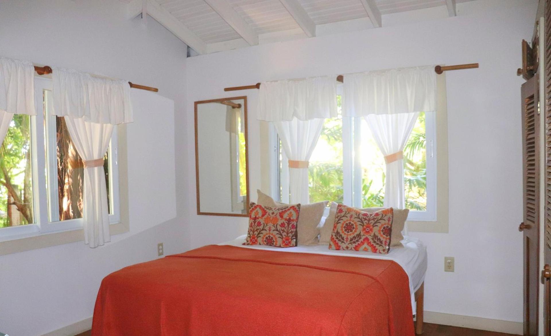 Posada Arco Iris, West End - Photo 37