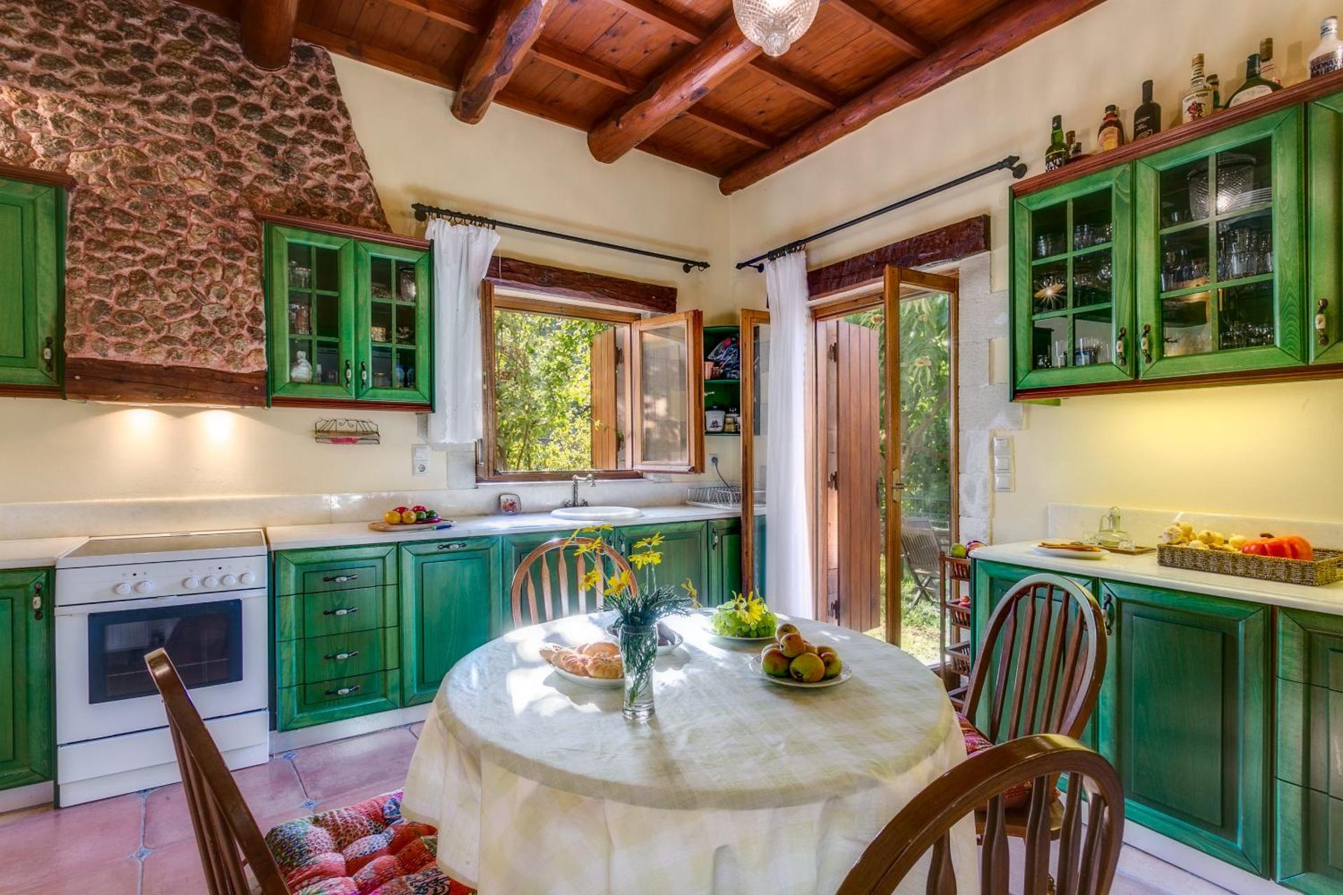 Ifigenia Lux MAISONETTE in oldtown and Villas in theriso vilage 14 km outside of chania - Photo 7