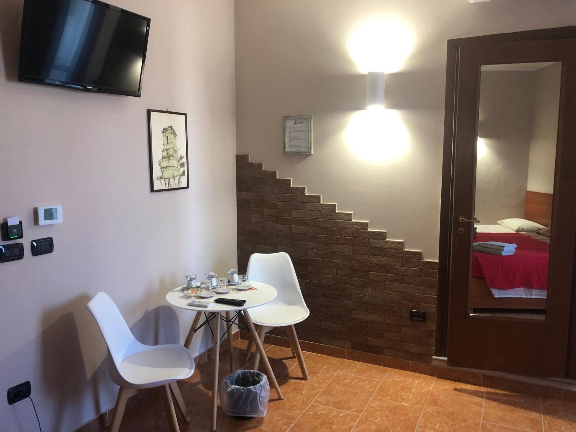 Aurora Rooms - Photo 10