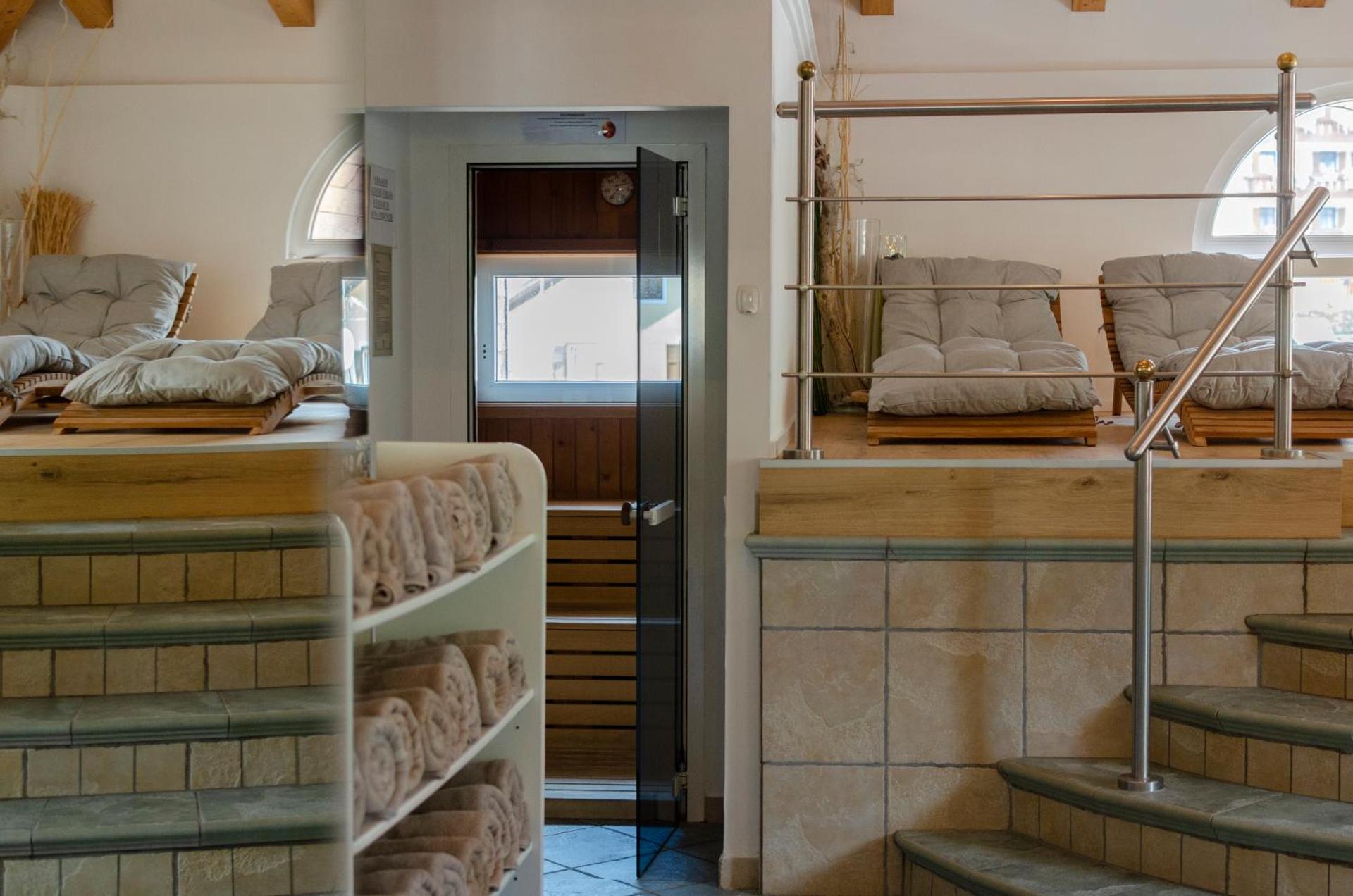 Hotel Faloria - Photo 20