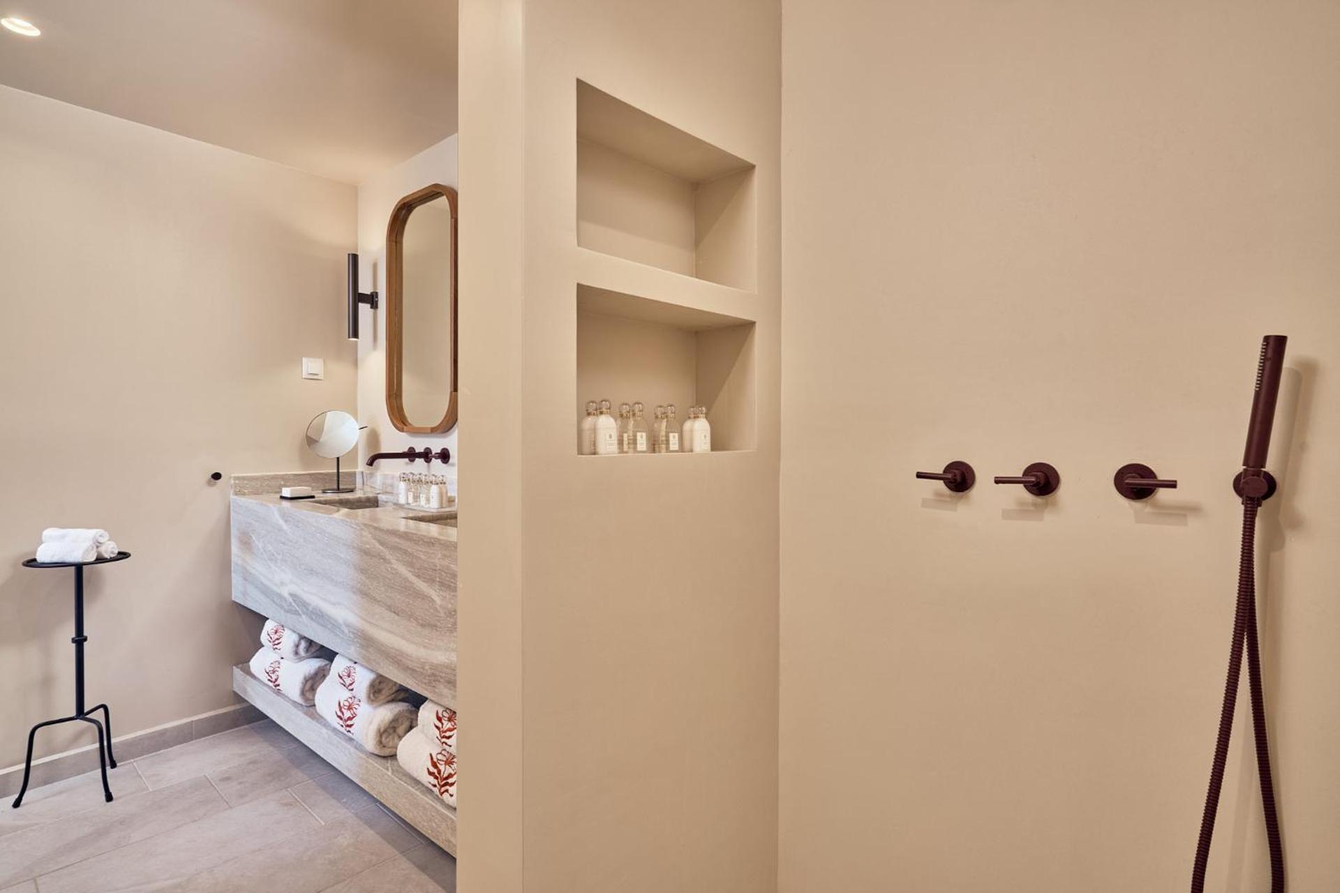 Mykonos Theoxenia, a Member of Design Hotels - Photo 106