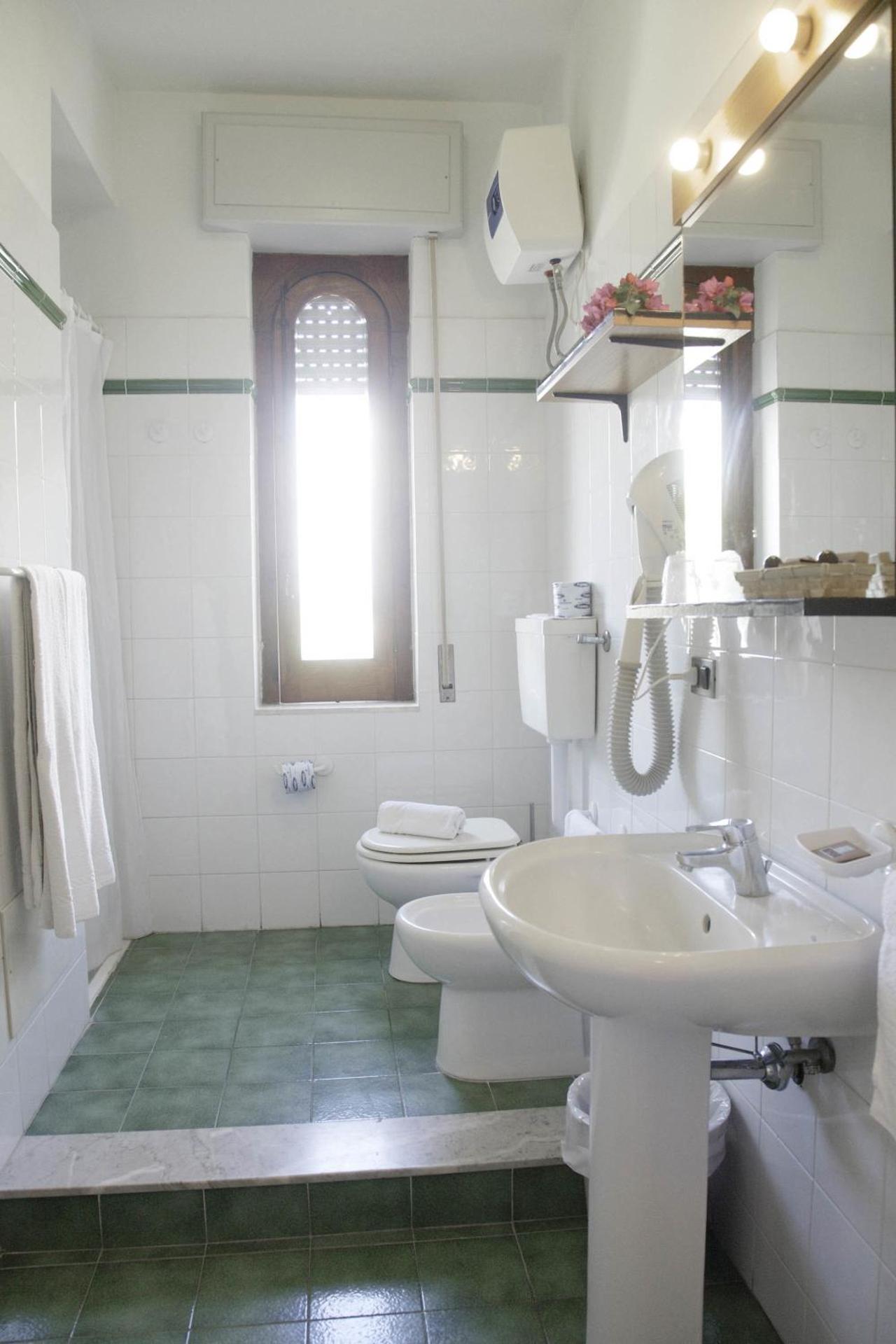 Hotel Orsa Maggiore - Photo 20