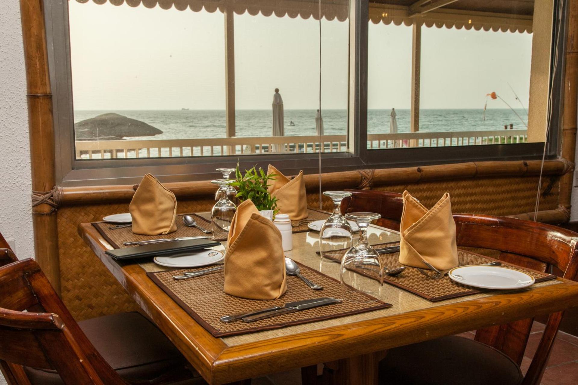 Sharjah Carlton Hotel - Photo 73