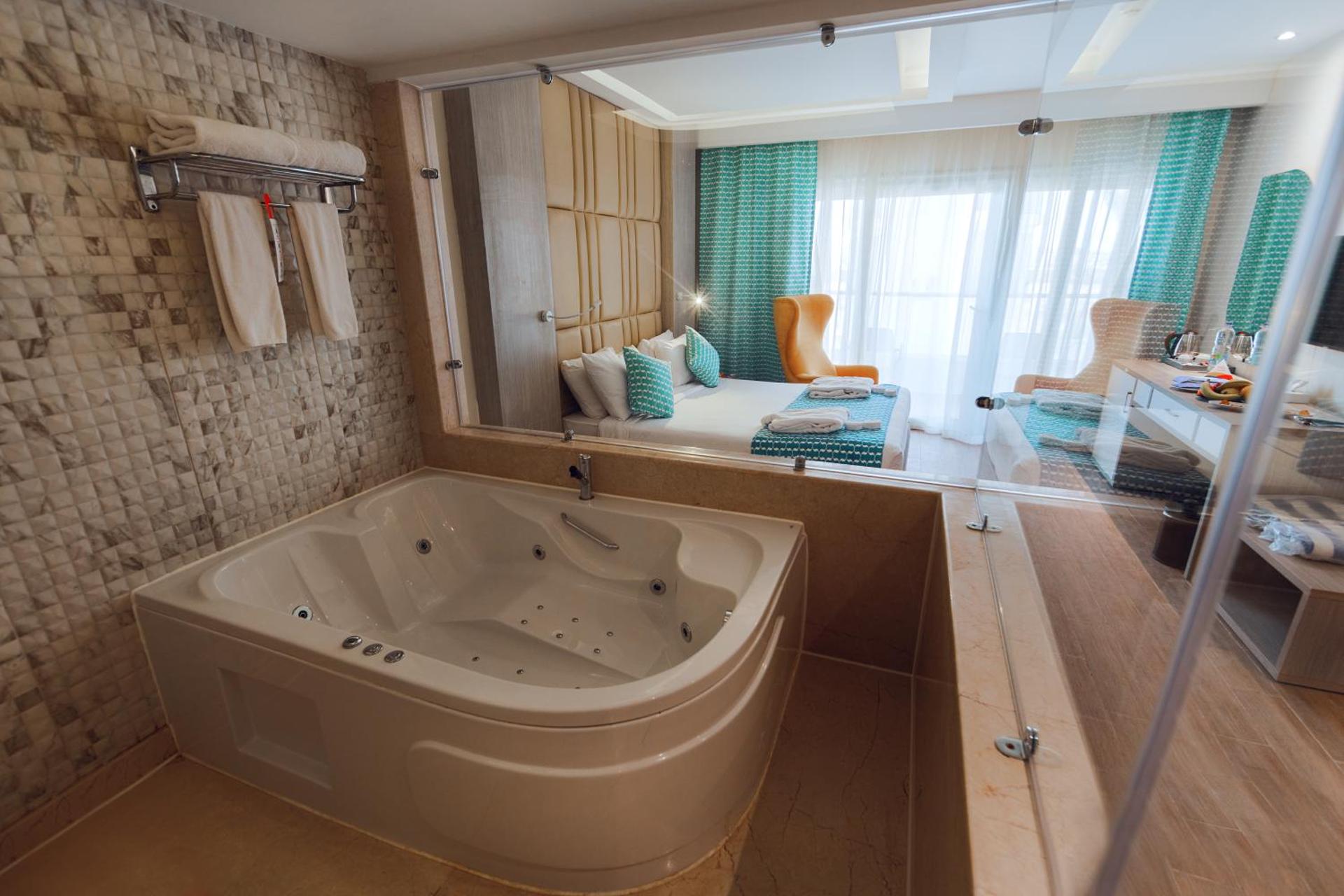 Bellagio Beach Resort & Spa - Photo 46