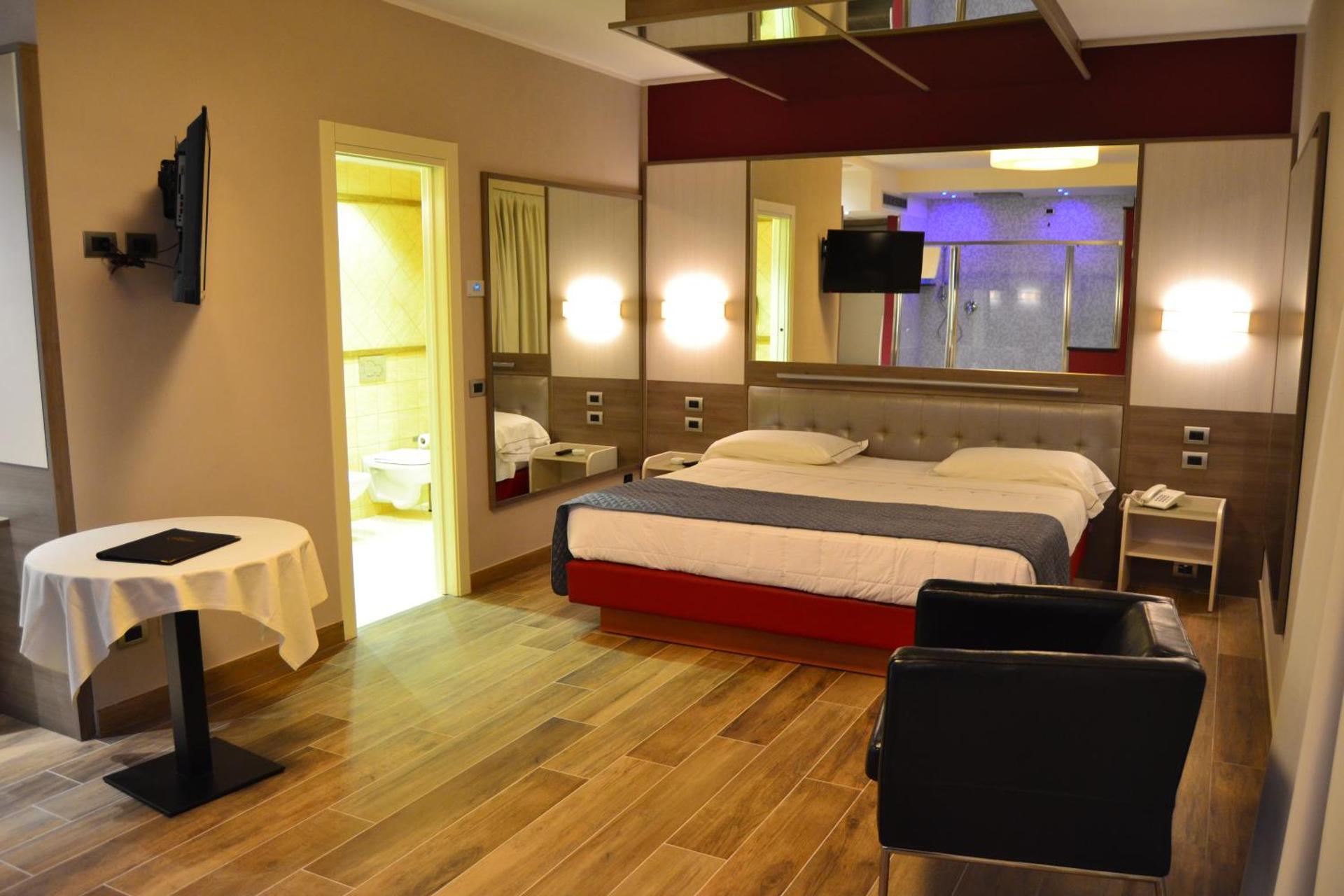 Hotel Motel 2 - Photo 77