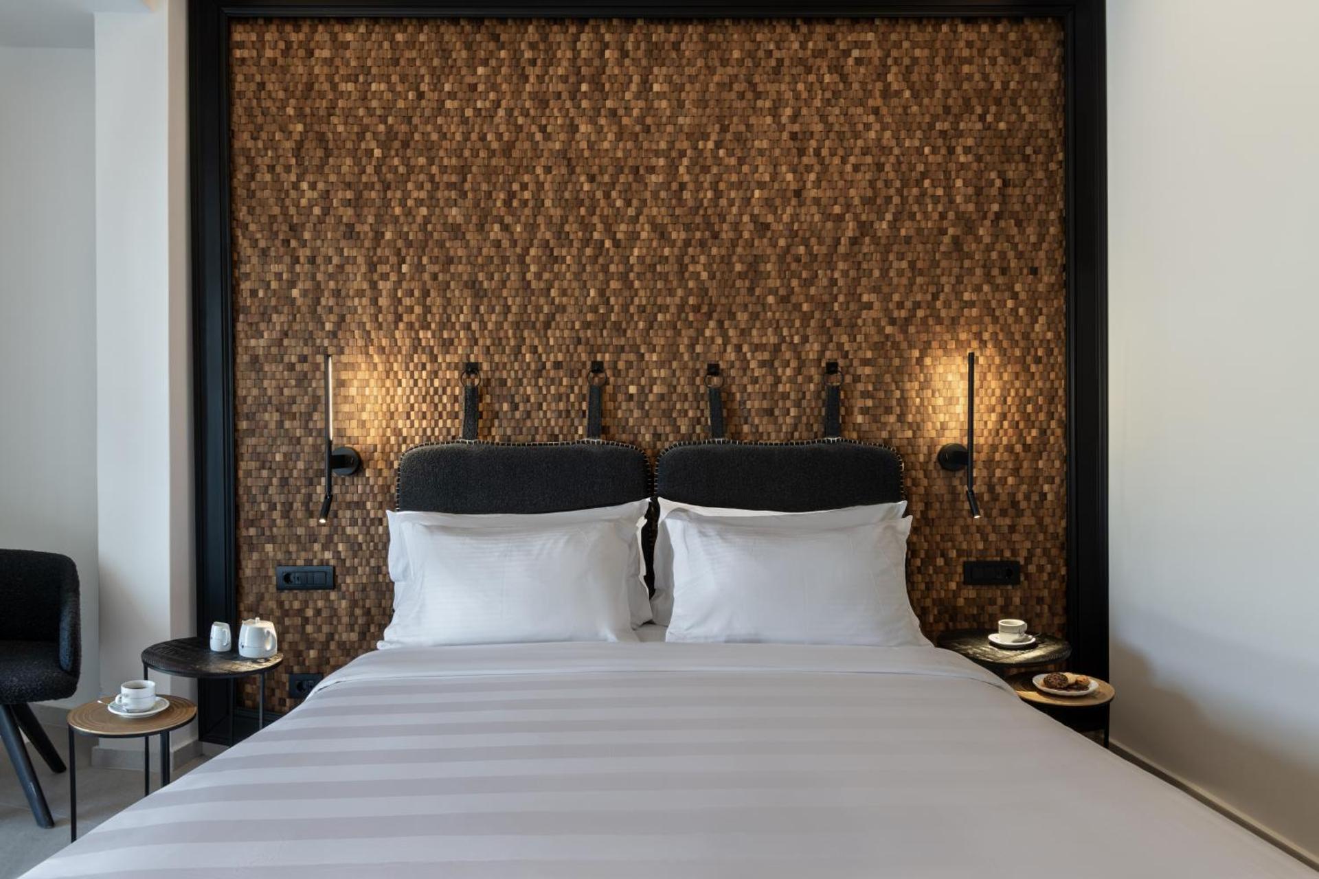 Petinos Hotel - Photo 40