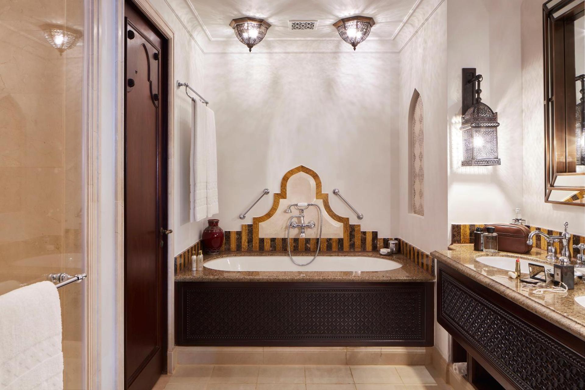 Jumeirah Al Qasr Dubai - Photo 57