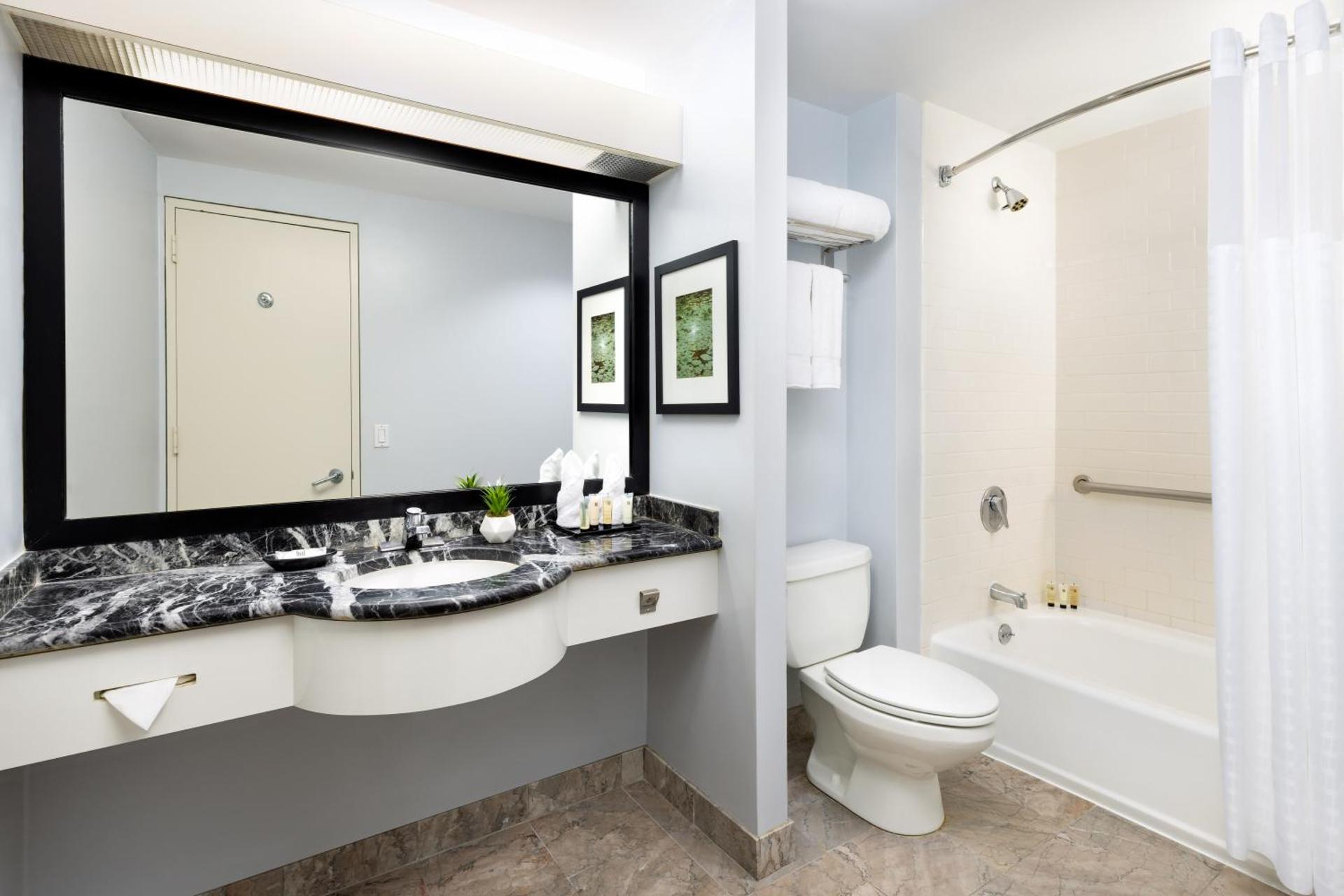 Millennium Hotel Broadway Times Square - Photo 15