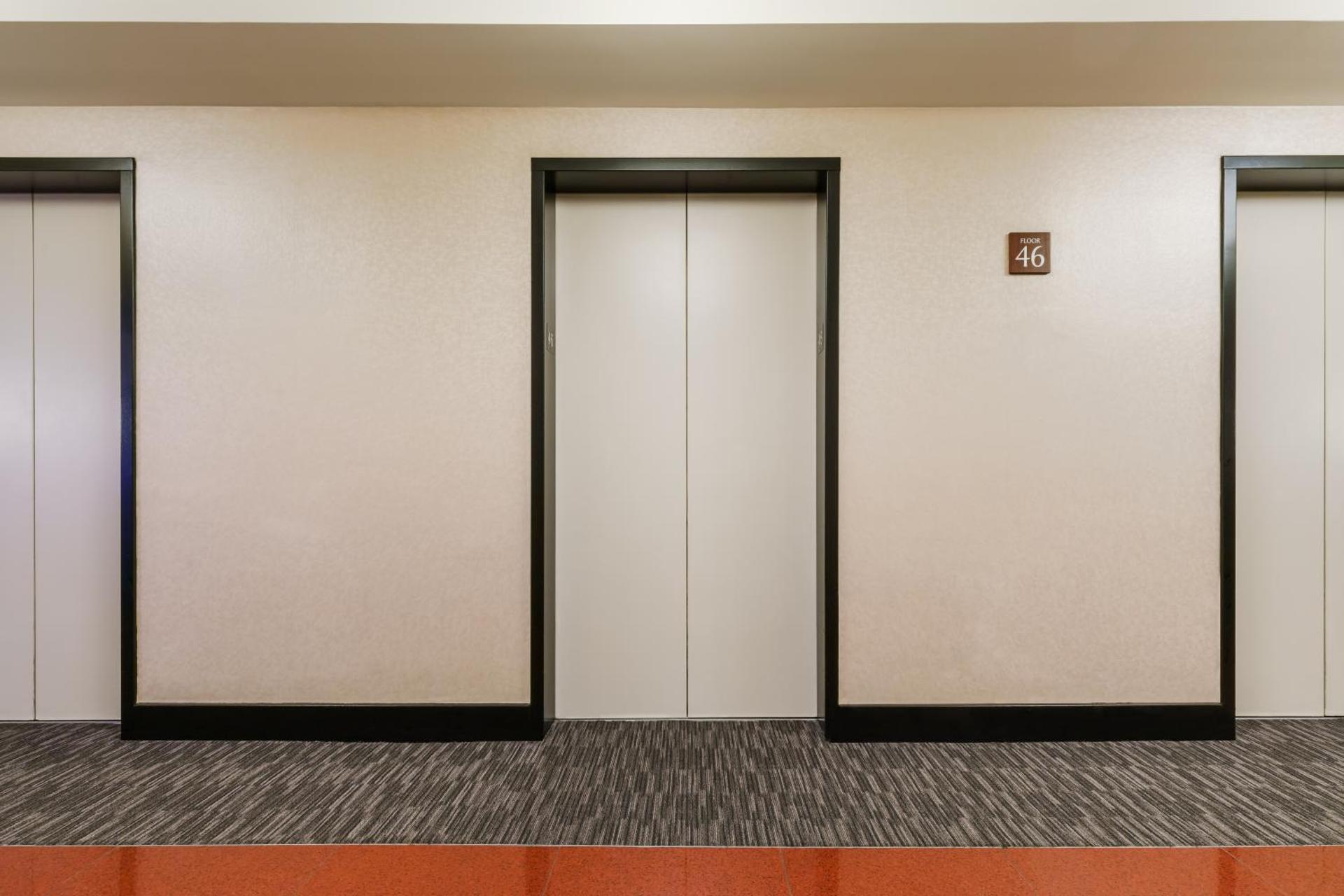 Millennium Hotel Broadway Times Square - Photo 34