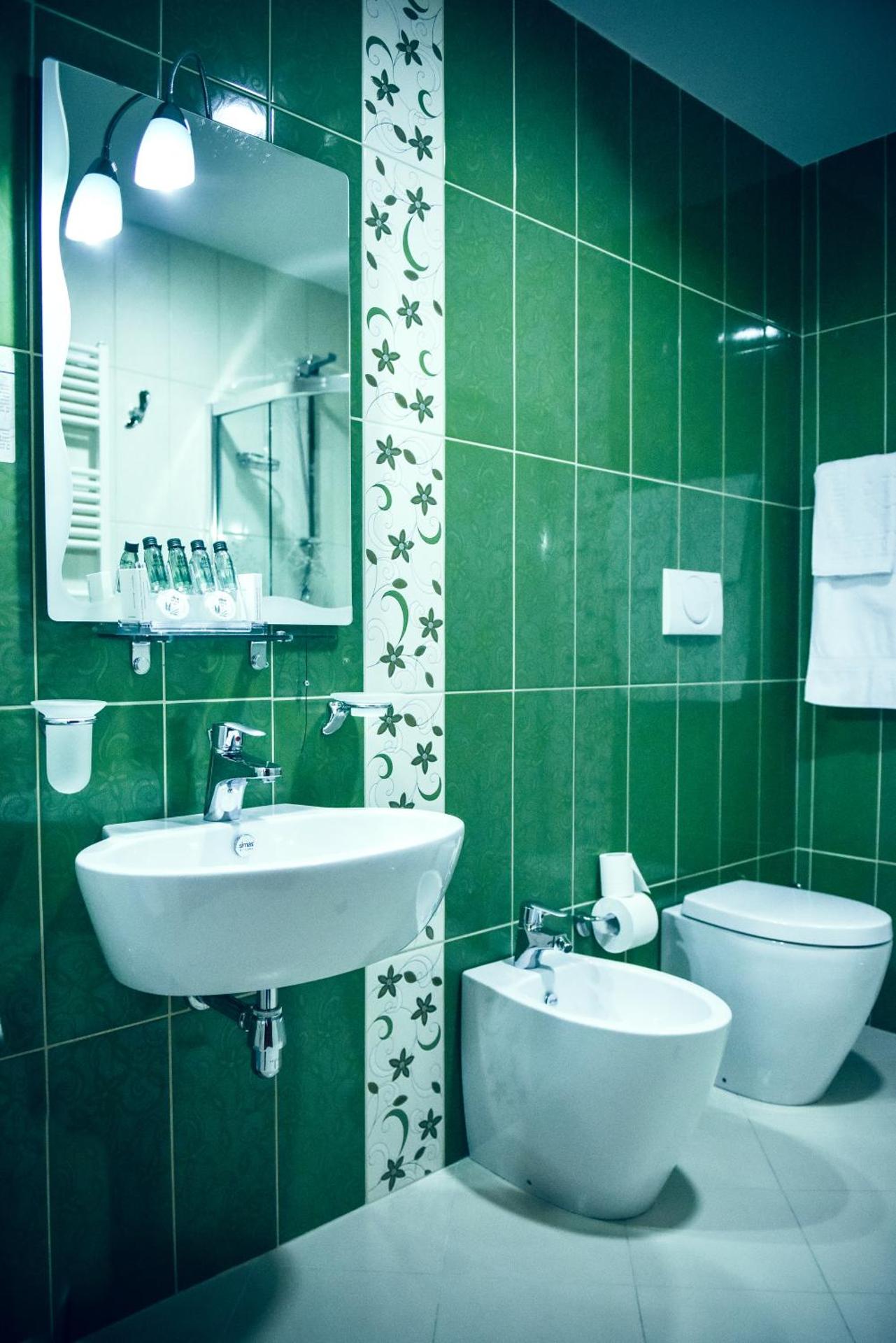 Hotel Airport Tirana - Photo 57