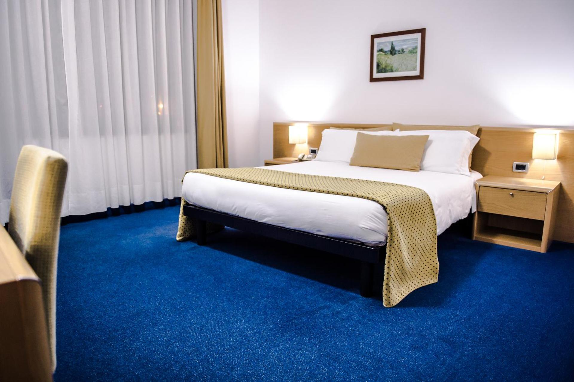 Hotel Airport Tirana - Photo 58