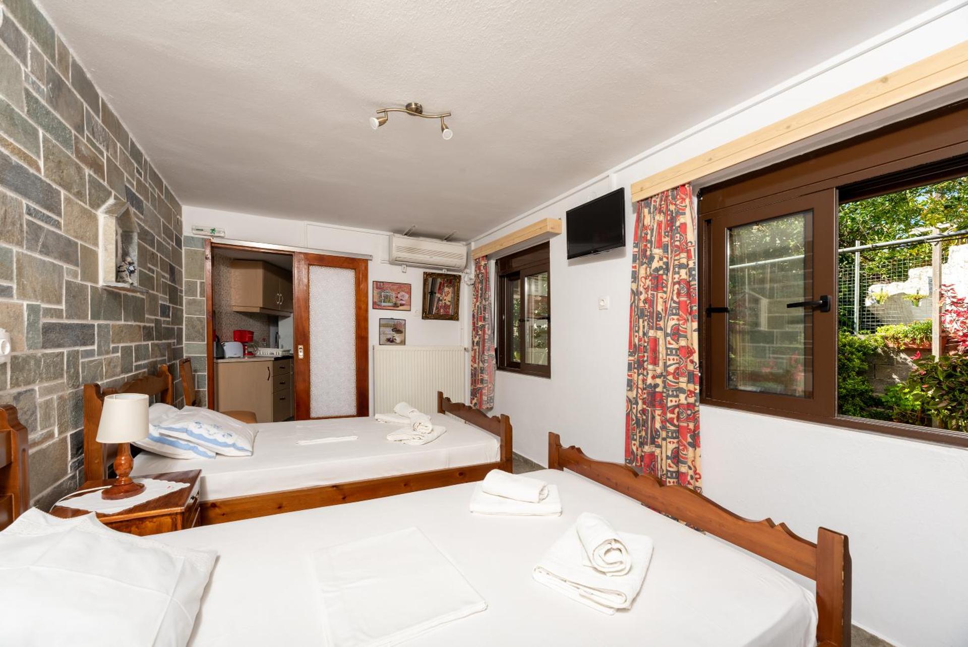 Apartment with Garden View - Photo 3