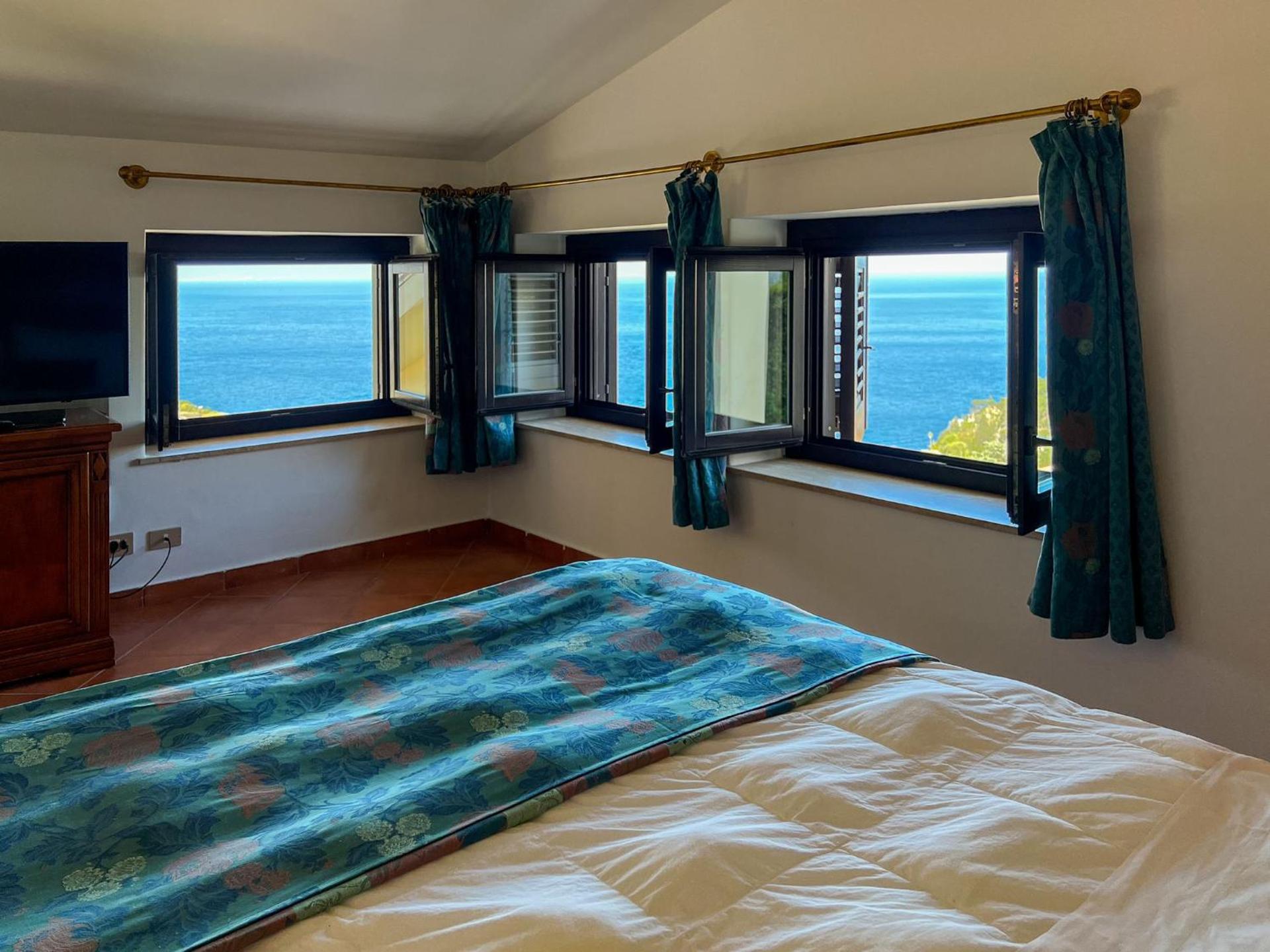 Hotel Sirius - Photo 30