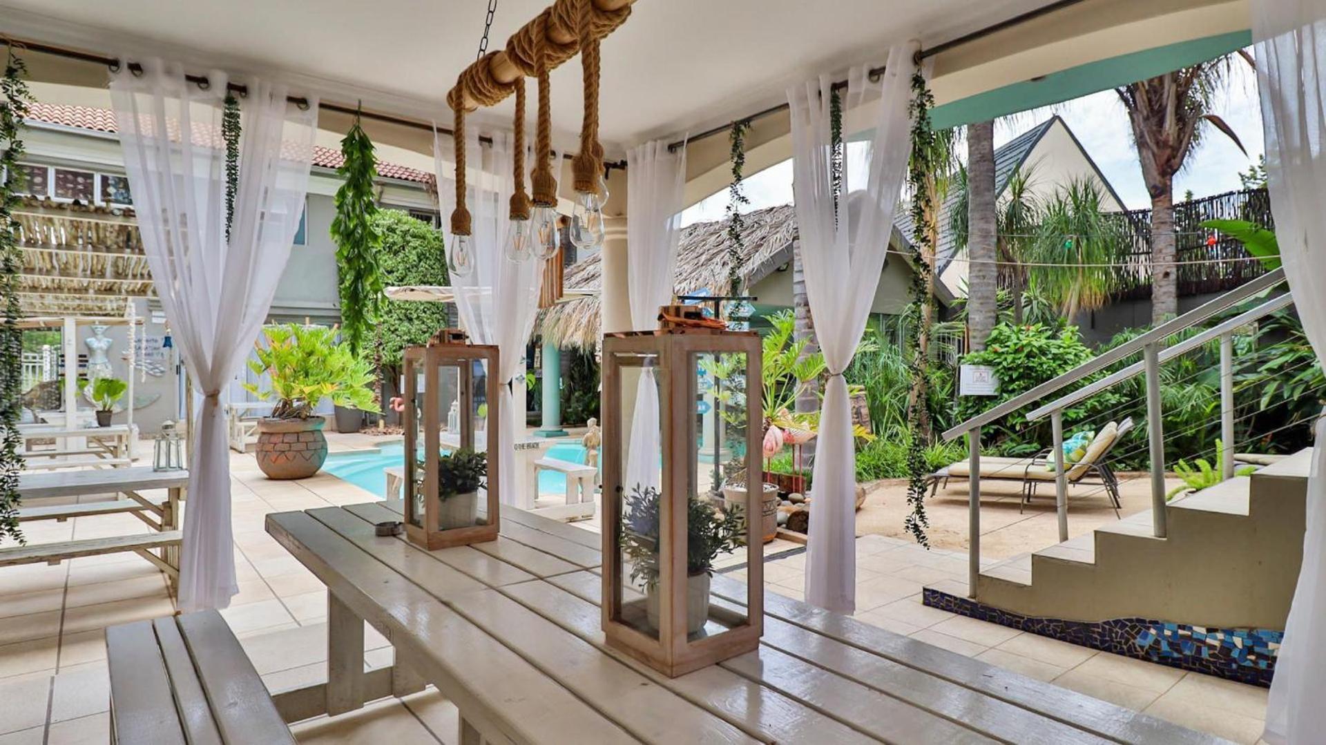 Club Cocomo - Photo 175