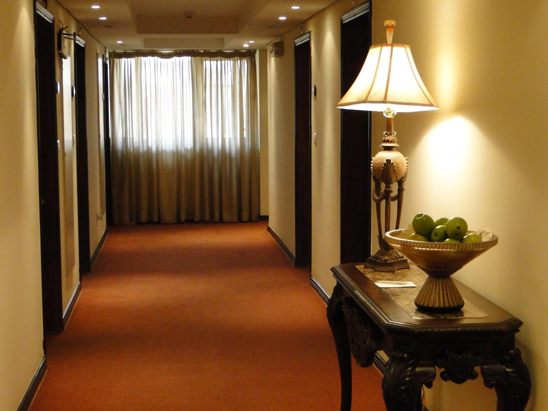 Shanasheel Palace Hotel - Photo 16