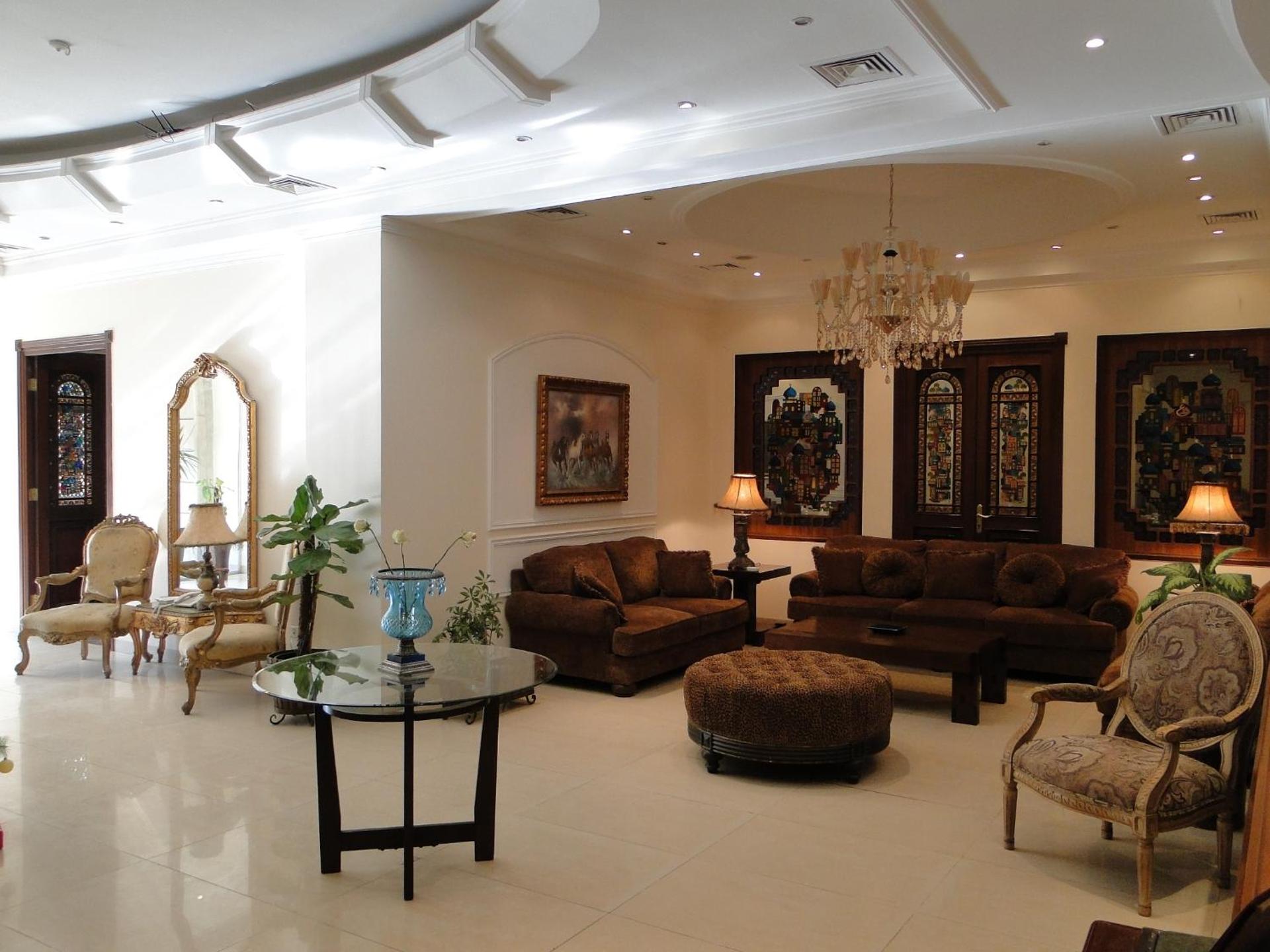 Shanasheel Palace Hotel - Photo 9
