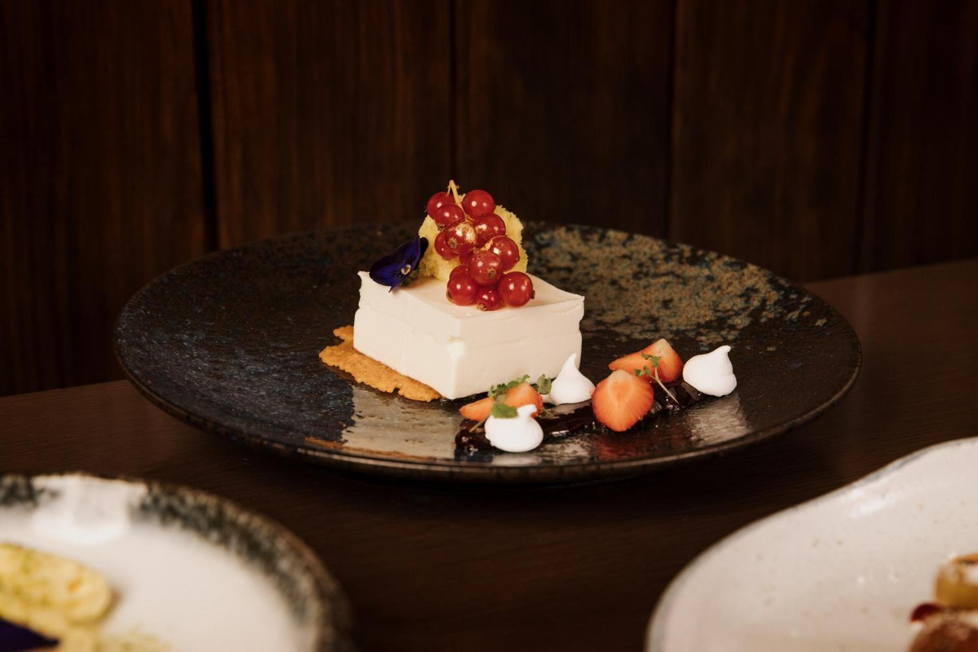 The LaLit London - Photo 110