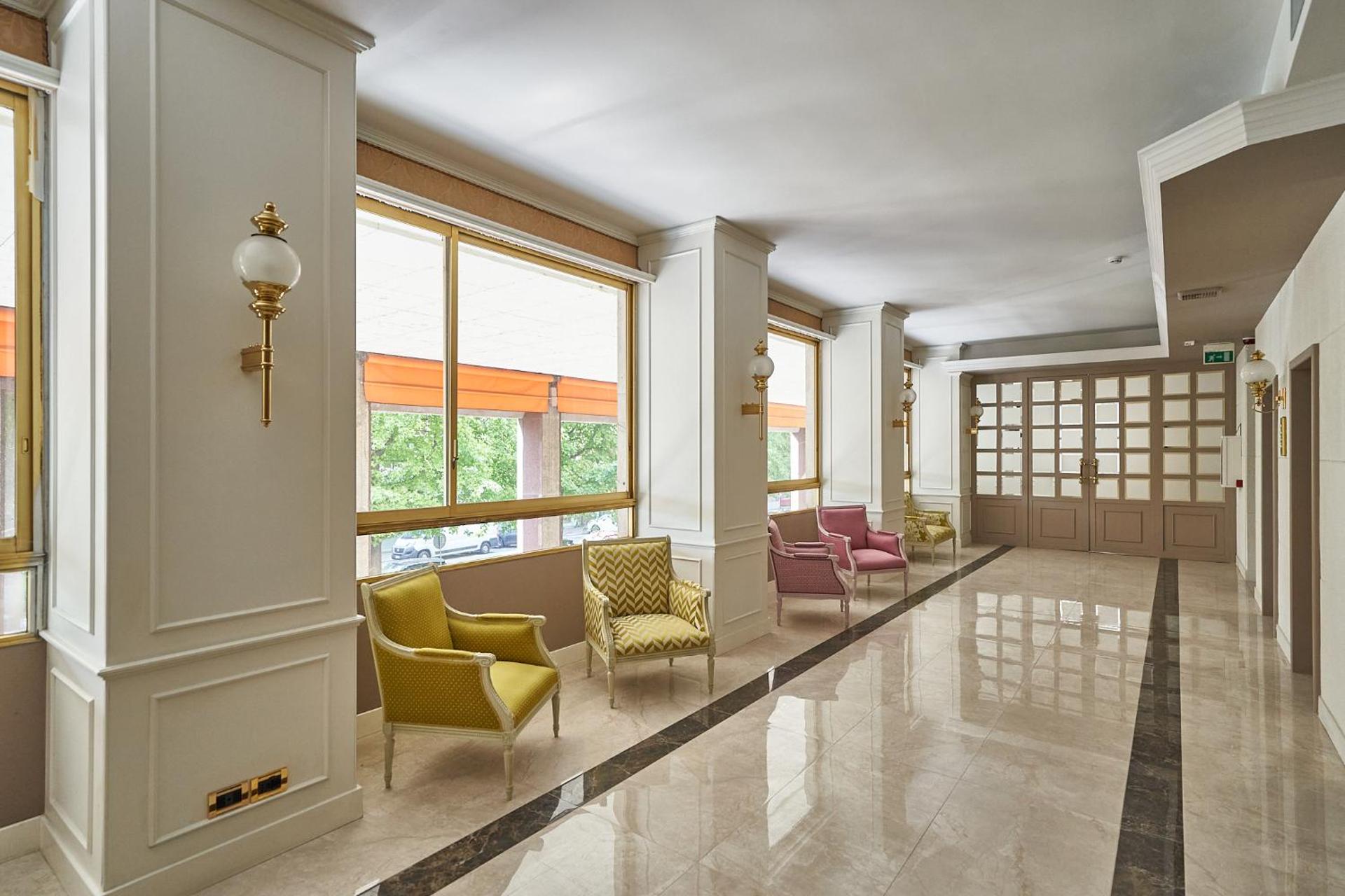 Hotel Astoria - Photo 13