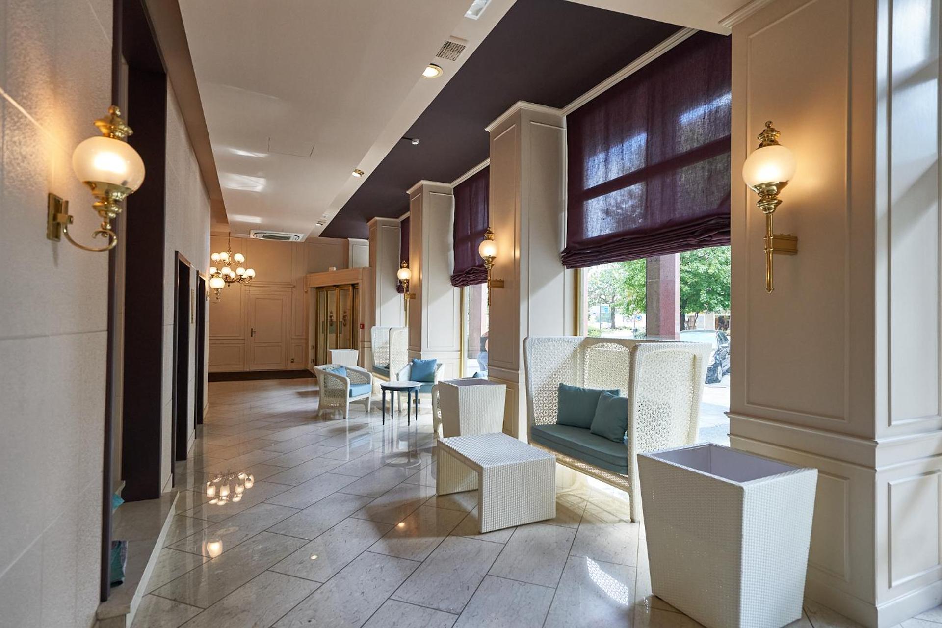 Hotel Astoria - Photo 28